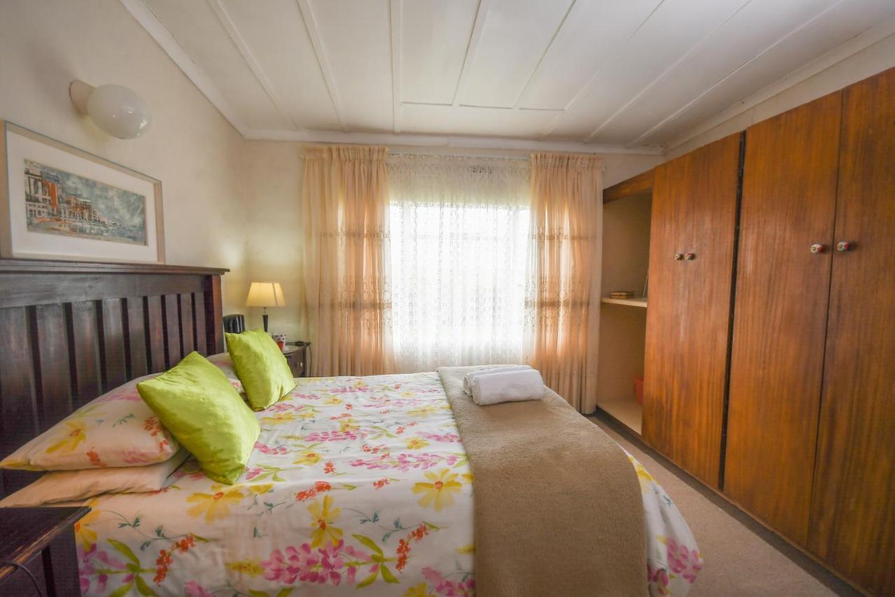 Oban Guest Farm Villa Van Reenen Kültér fotó